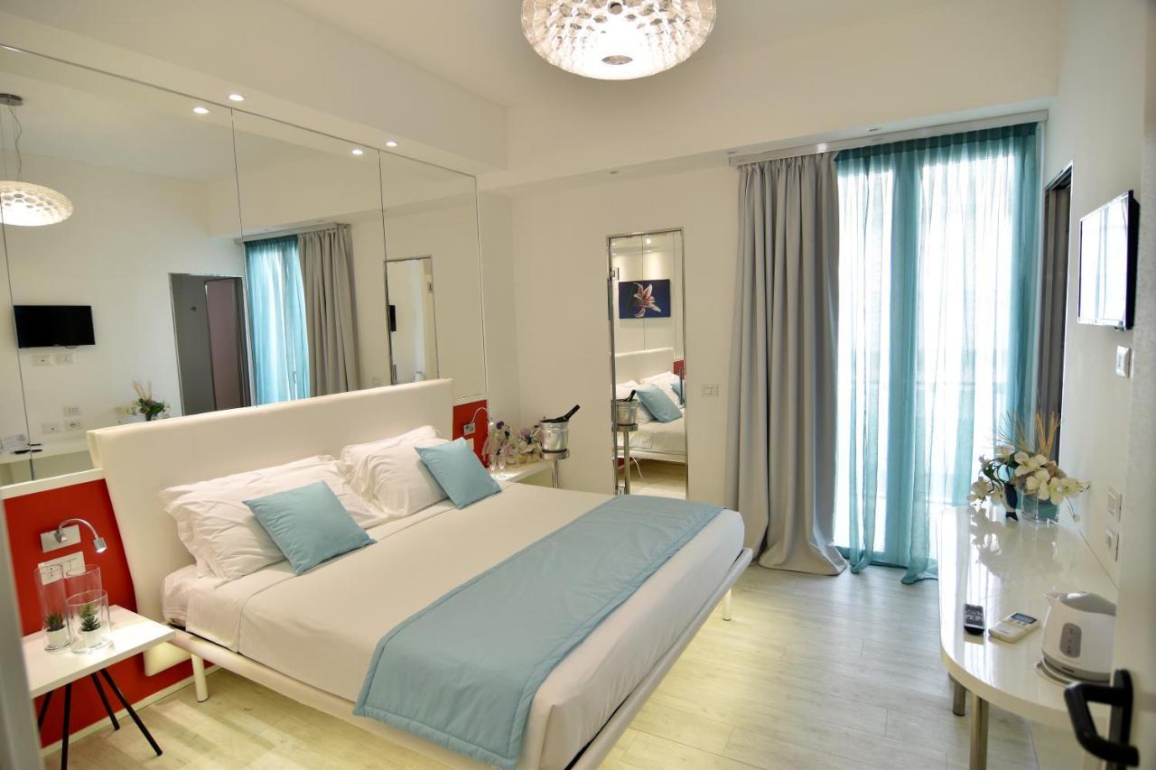 Hotel Nuovo Giardino Ріміні Екстер'єр фото