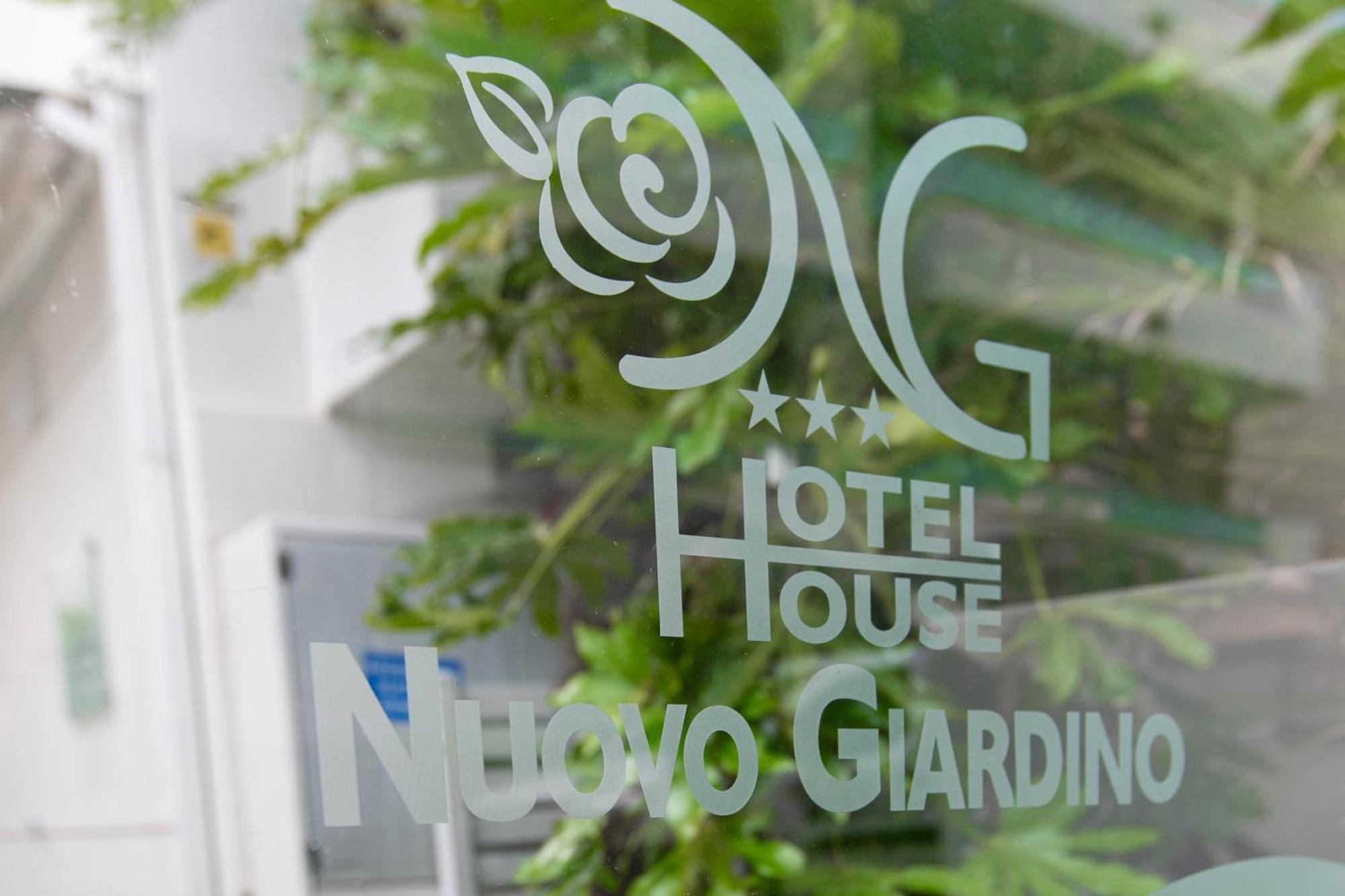Hotel Nuovo Giardino Ріміні Екстер'єр фото